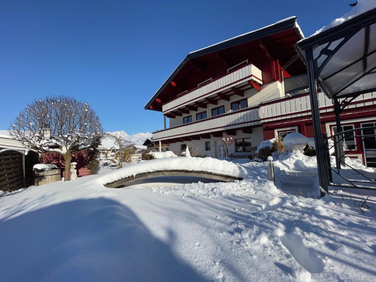 Appartement Holiday Maishofen Exterior photo