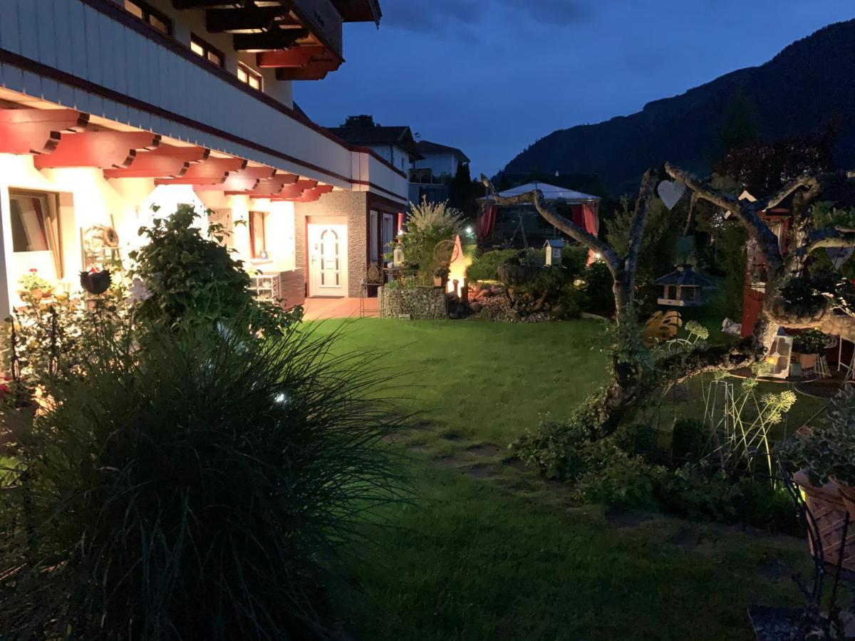 Appartement Holiday Maishofen Exterior photo